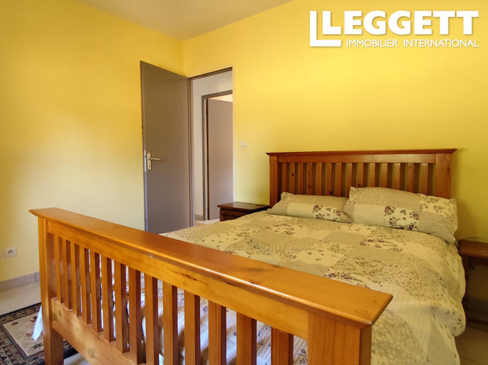 Image No.7-4 Bed House for sale