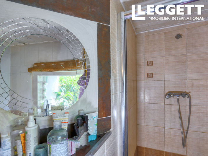 Image No.8-1 Bed House for sale