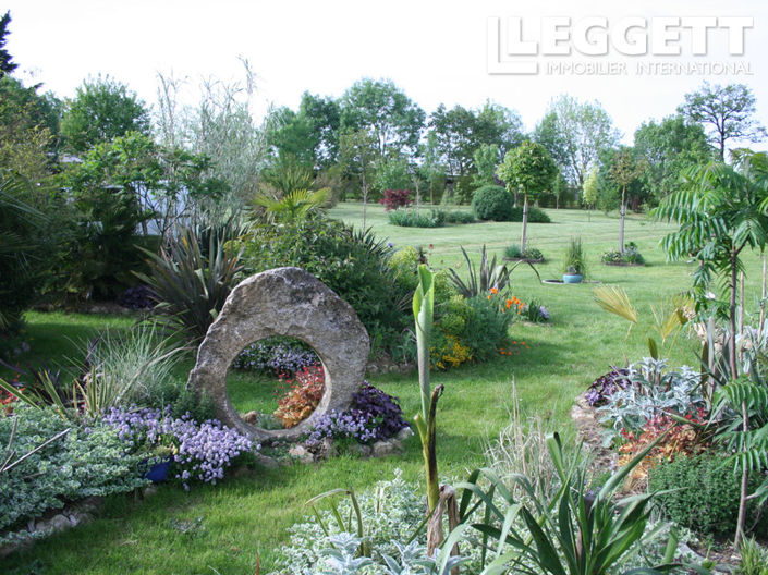 Image No.4-6 Bed House for sale