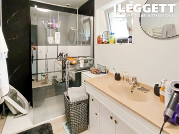 ahr0chm6ly9jzg4uagvzdglhlmltbw8vaw1hz2uvvevom