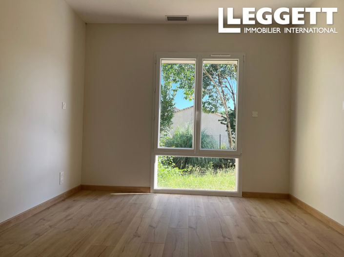 Image No.10-2 Bed House for sale