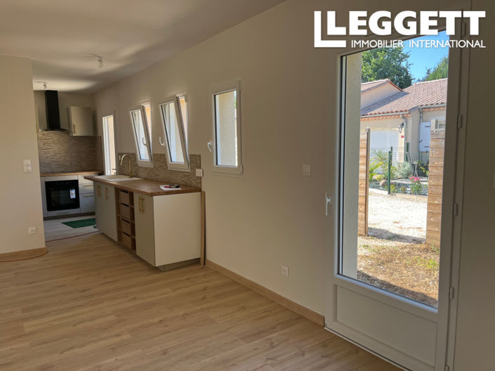 Image No.6-2 Bed House for sale