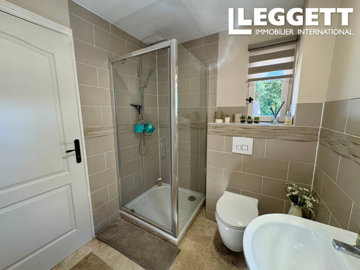 ahr0chm6ly9jzg4uagvzdglhlmltbw8vaw1hz2uvvevom