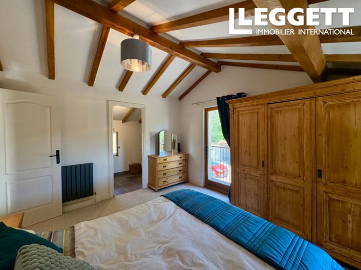 Image No.8-4 Bed House for sale