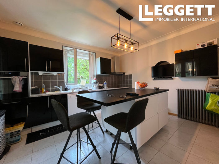 Image No.6-4 Bed House for sale