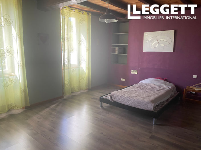 Image No.9-3 Bed House for sale