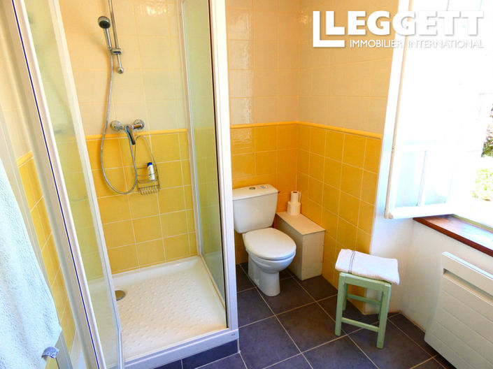 Image No.6-7 Bed House for sale