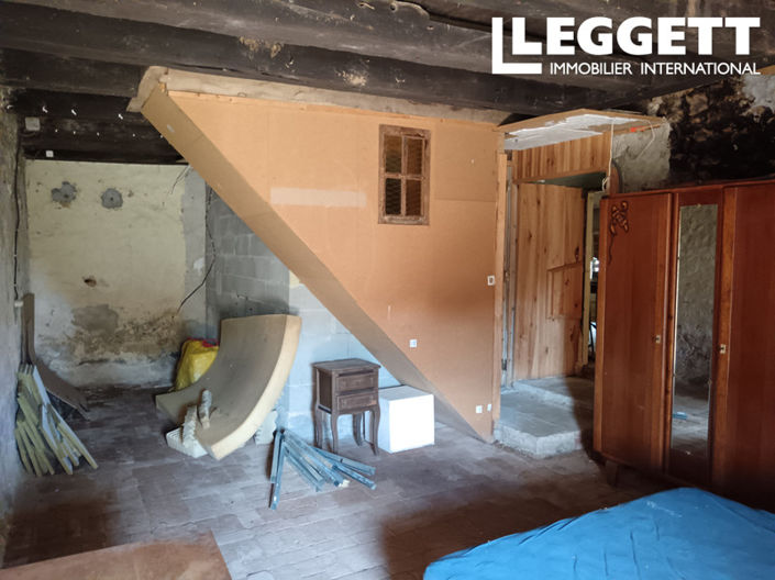 Image No.9-3 Bed House for sale