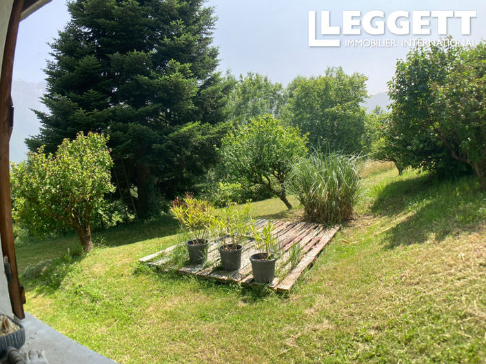 Image No.9-2 Bed House for sale