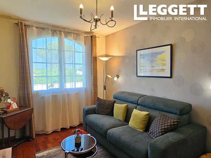 Image No.7-5 Bed House for sale