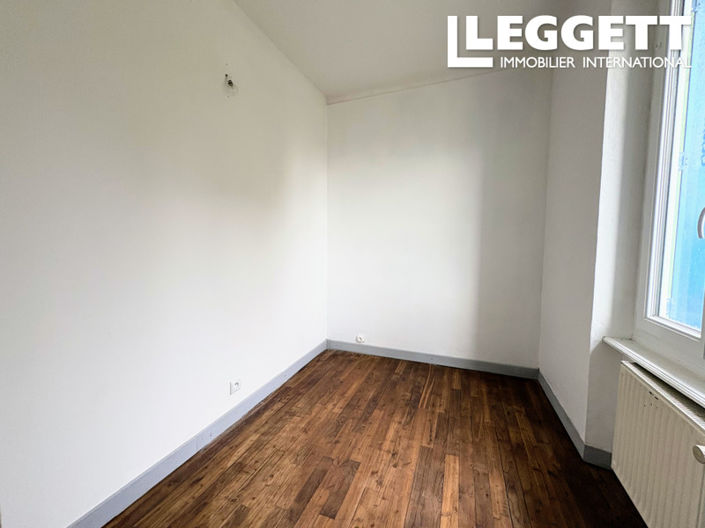 Image No.6-3 Bed House for sale