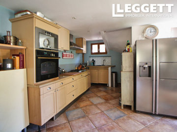 ahr0chm6ly9jzg4uagvzdglhlmltbw8vaw1hz2uvvevom