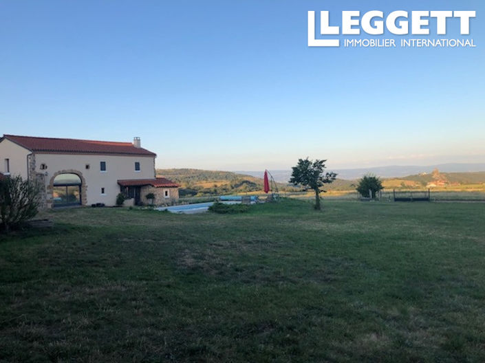 Image No.2-4 Bed House for sale