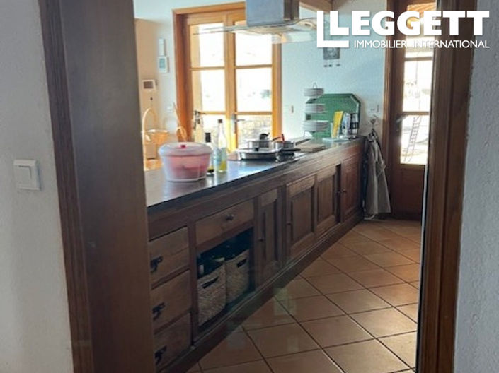 Image No.7-4 Bed House for sale