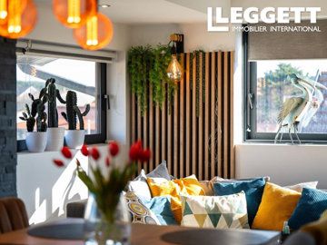 ahr0chm6ly9jzg4uagvzdglhlmltbw8vaw1hz2uvvevom