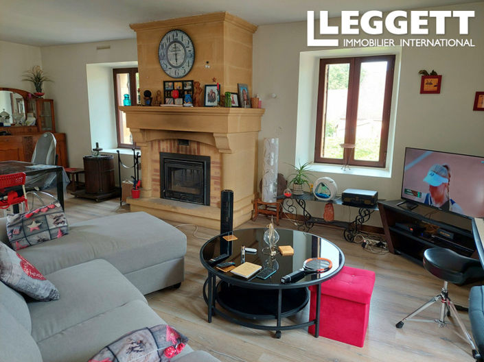 Image No.4-6 Bed House for sale