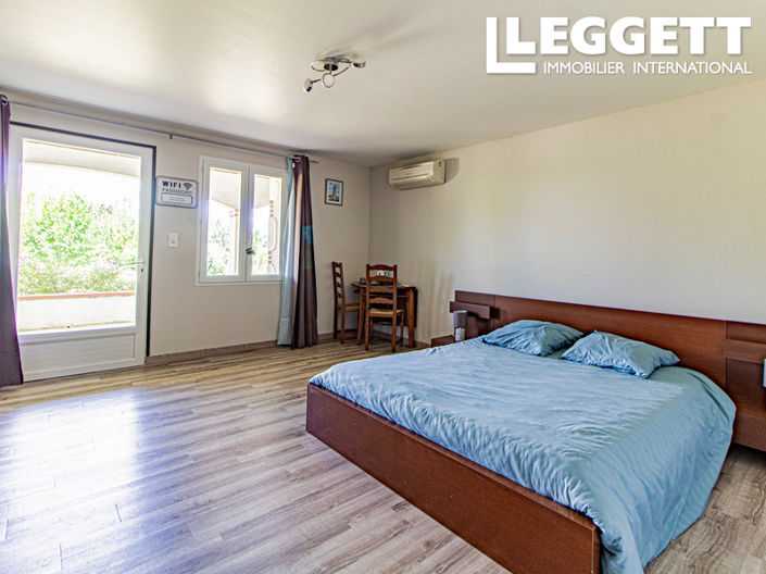 Image No.10-8 Bed House for sale