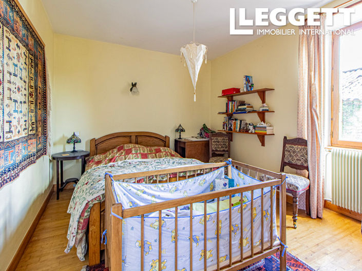 Image No.6-3 Bed House for sale