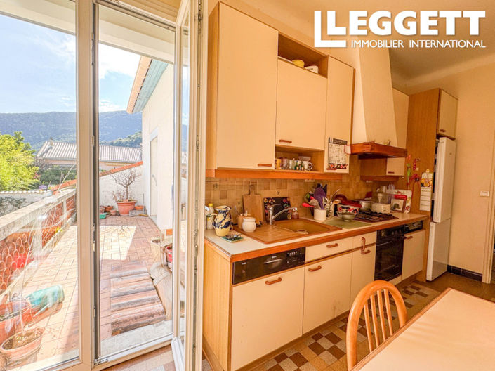 Image No.8-3 Bed House for sale