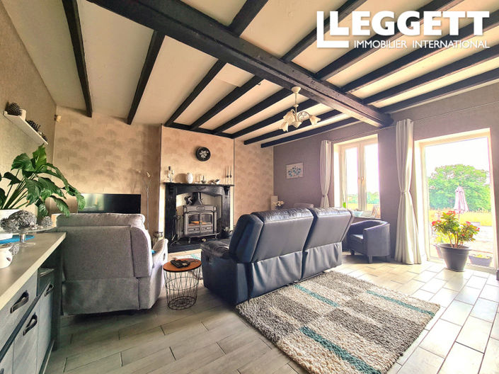 Image No.2-5 Bed House for sale