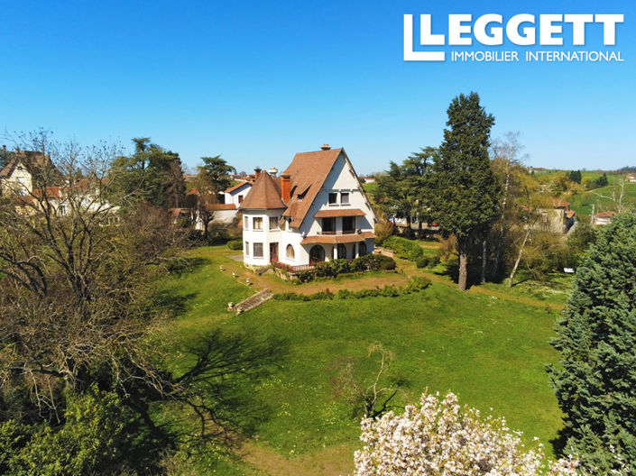 Image No.5-6 Bed Chateaux for sale