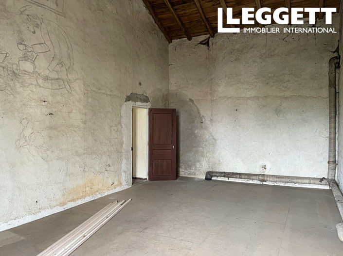 Image No.9-4 Bed House for sale