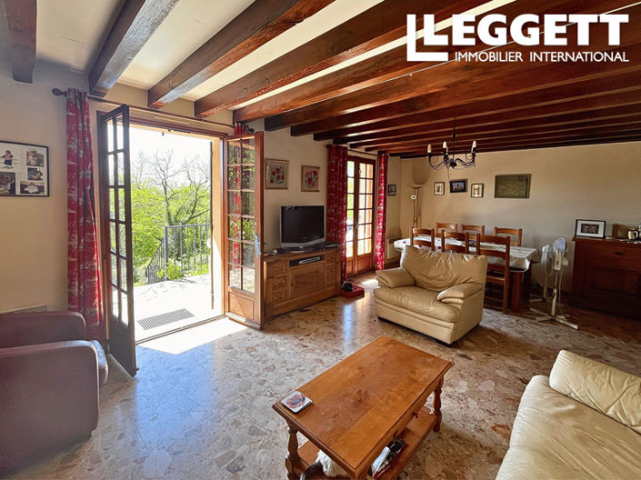 Image No.2-4 Bed House for sale