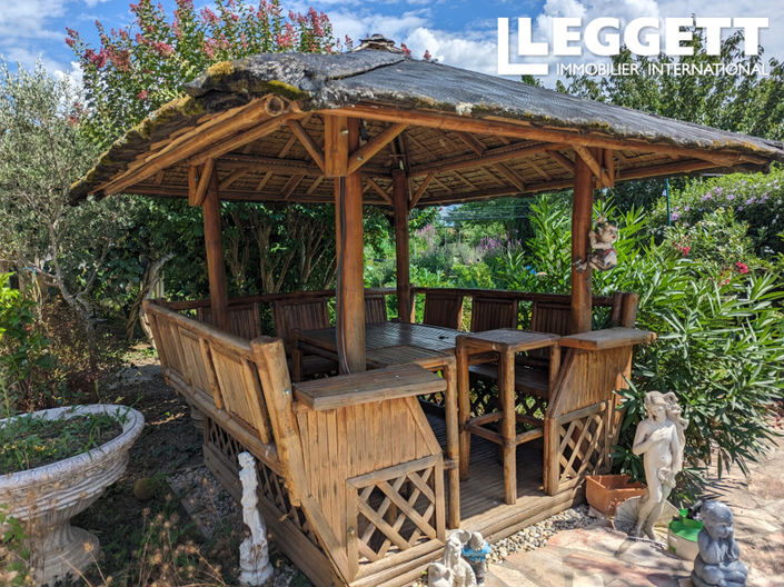 Image No.10-3 Bed House for sale