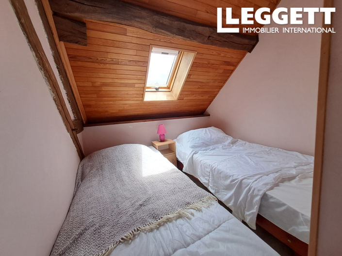 Image No.7-3 Bed House for sale