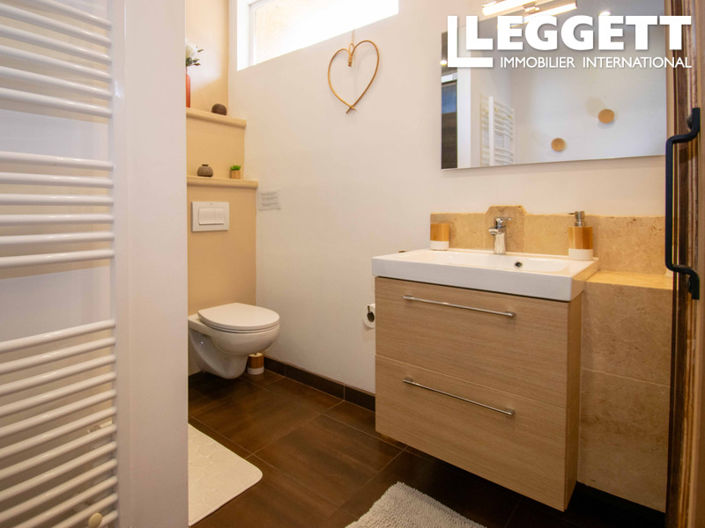 Image No.9-4 Bed House for sale