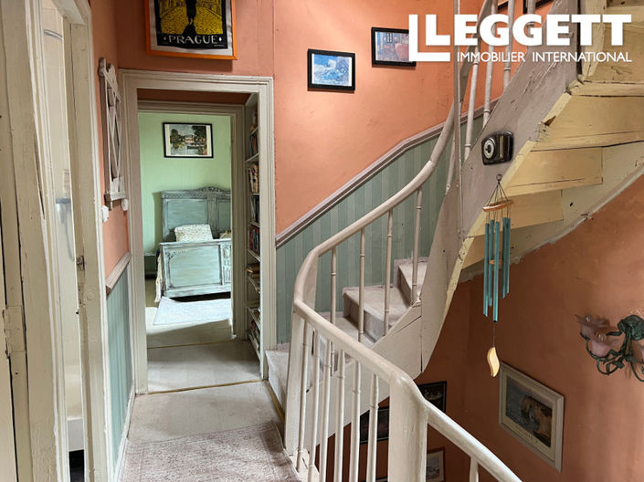 Image No.10-4 Bed House for sale