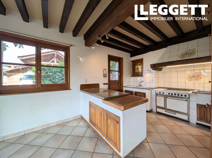 Image No.10-5 Bed House for sale