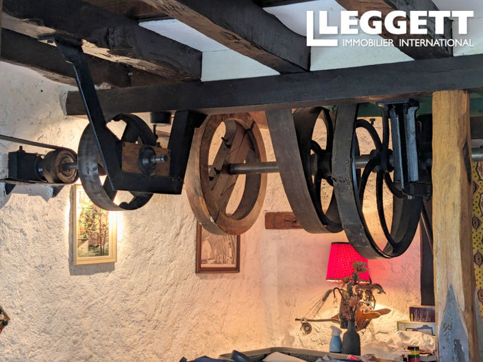 Image No.5-5 Bed House for sale