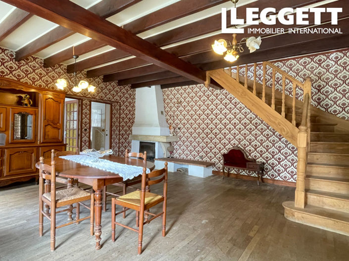 Image No.8-6 Bed House for sale