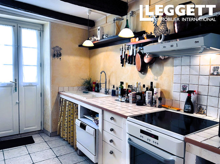 Image No.10-3 Bed House for sale