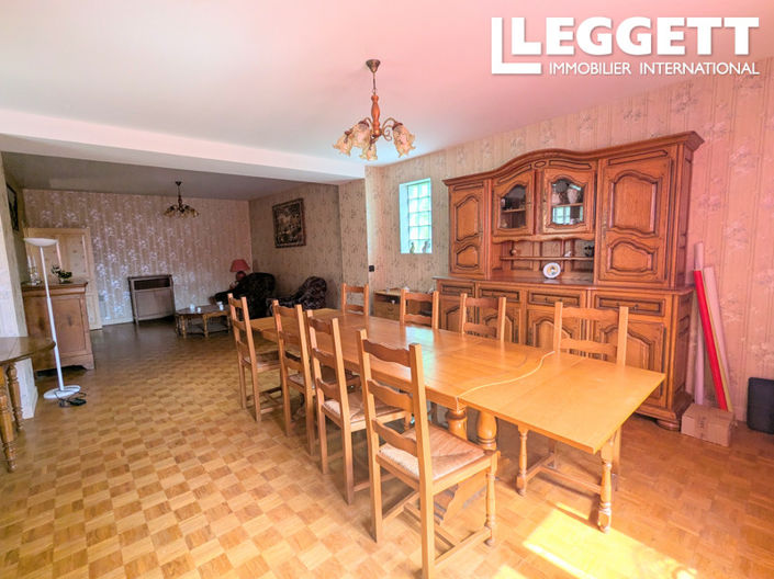 Image No.5-5 Bed House for sale