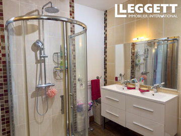 ahr0chm6ly9jzg4uagvzdglhlmltbw8vaw1hz2uvvevom