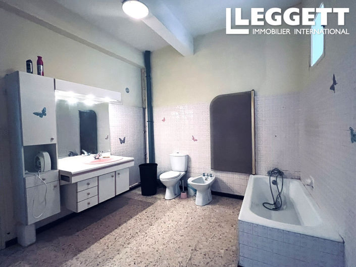 Image No.10-4 Bed House for sale