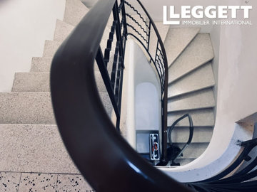 ahr0chm6ly9jzg4uagvzdglhlmltbw8vaw1hz2uvvevom