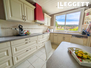 ahr0chm6ly9jzg4uagvzdglhlmltbw8vaw1hz2uvvevom