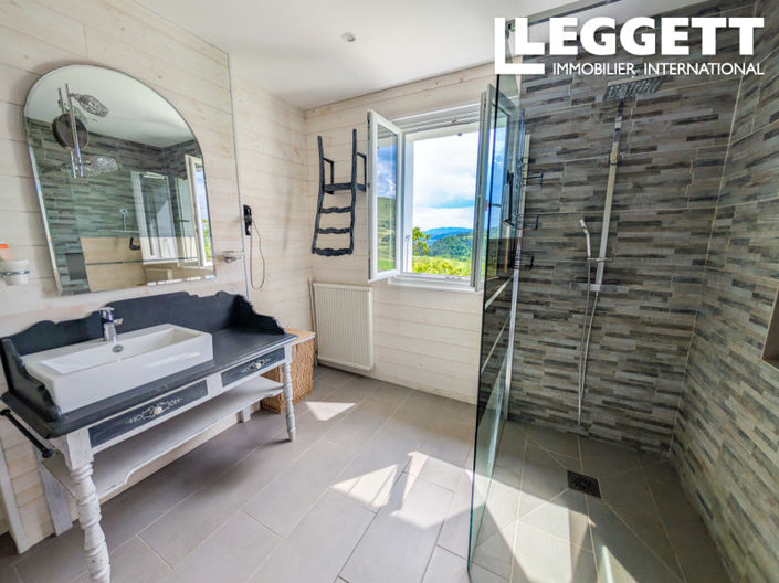 Image No.8-3 Bed House for sale