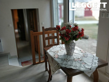 ahr0chm6ly9jzg4uagvzdglhlmltbw8vaw1hz2uvvevom