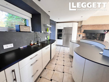 ahr0chm6ly9jzg4uagvzdglhlmltbw8vaw1hz2uvvevom