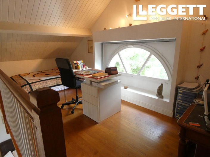 Image No.6-2 Bed House for sale