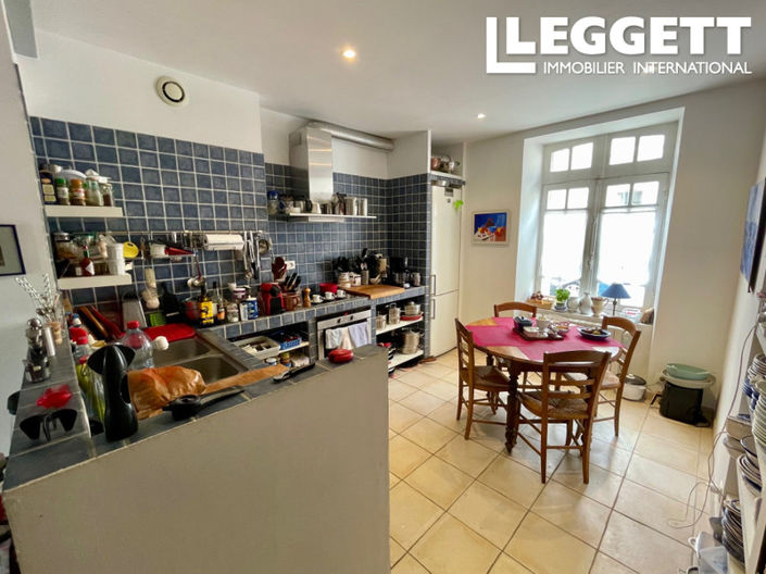 Image No.6-3 Bed House for sale