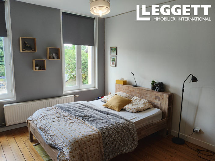 Image No.7-5 Bed House for sale