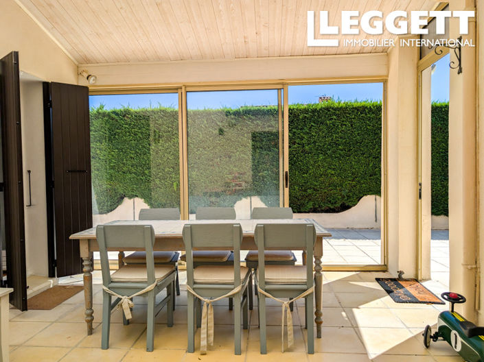 Image No.8-3 Bed House for sale