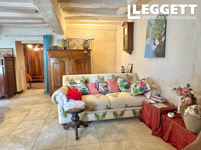 Image No.4-2 Bed House for sale