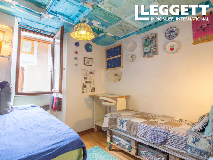 Image No.5-2 Bed Apartment for sale