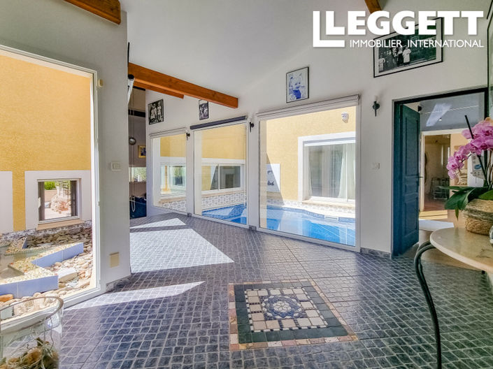 Image No.5-5 Bed House for sale